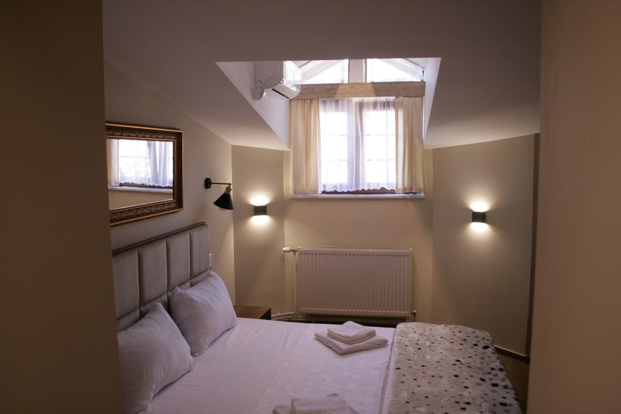 Saray Hotel Prizren Exterior foto